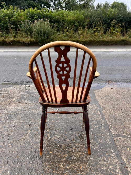 SET OF 6 EARLY 19TH CENTURY WHEELBACK CHAIRS WITH ARMS - ADDITIONAL PHOTO 1