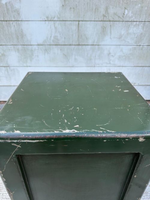 CIRCA 1930S SAMUEL WITHERS AND CO SAFE WITH KEY - ADDITIONAL PHOTO 6