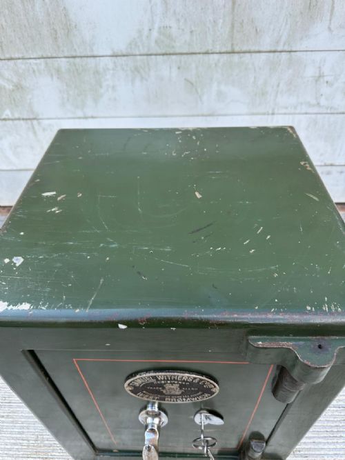 CIRCA 1930S SAMUEL WITHERS AND CO SAFE WITH KEY - ADDITIONAL PHOTO 9