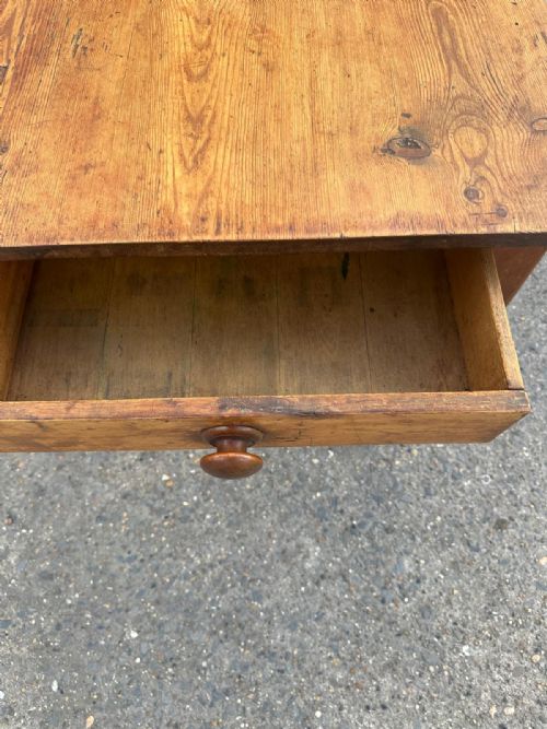 VICTORIAN PINE KITCHEN TABLE - ADDITIONAL PHOTO 4