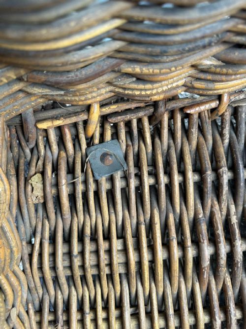 EARLY 20TH CENTURY WICKER LAUNDRY BASKET - ADDITIONAL PHOTO 5