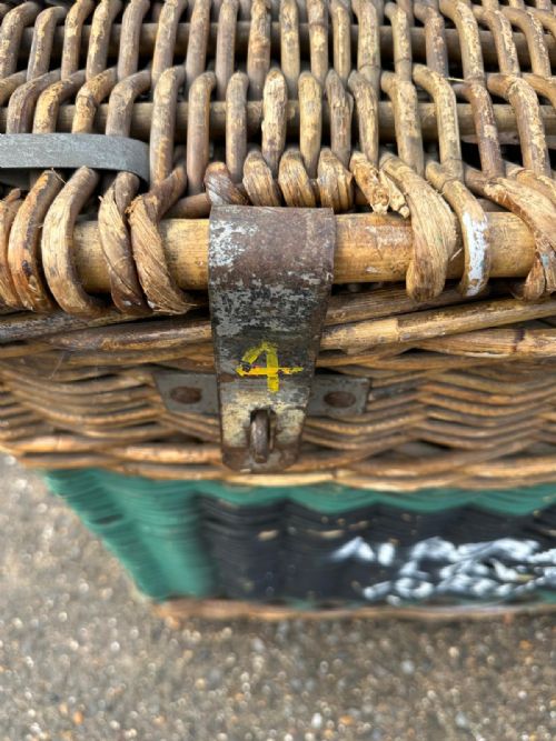 EARLY 20TH CENTURY WICKER LAUNDRY BASKET - ADDITIONAL PHOTO 8