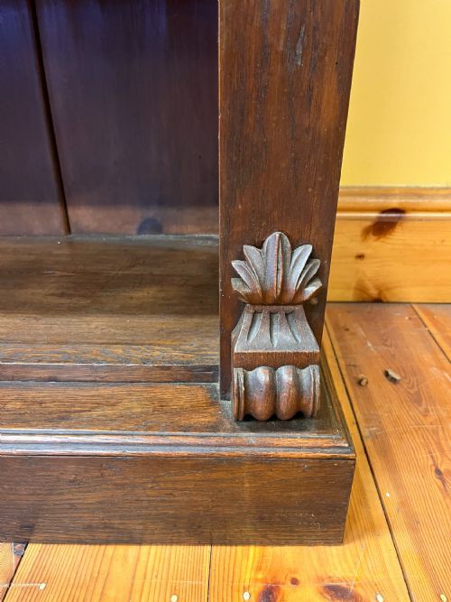 A PAIR OF VICTORIAN OAK BOOKCASES WITH ADJUSTABLE SHELVES - ADDITIONAL PHOTO 7