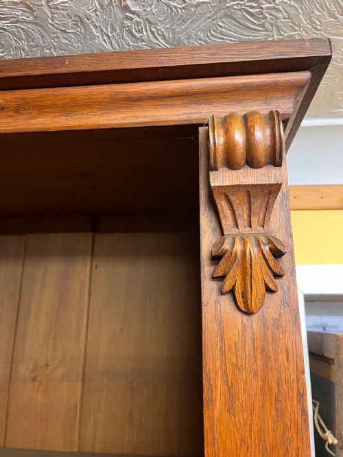 A PAIR OF VICTORIAN OAK BOOKCASES WITH ADJUSTABLE SHELVES - ADDITIONAL PHOTO 13