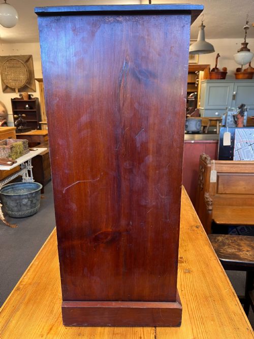 VICTORIAN MAHOGANY DISPLAY CABINET HOUSING A BUTTERFLY COLLECTION - ADDITIONAL PHOTO 10