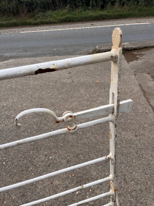 CIRCA 1800 BLACKSMITH MADE WROUGHT IRON GATE - ADDITIONAL PHOTO 3