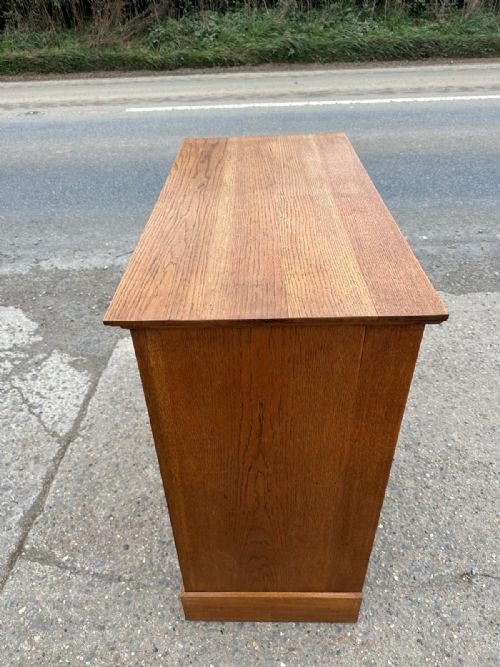 EDWARDIAN 1910 OAK 2 OVER 3 CHEST OF DRAWERS - ADDITIONAL PHOTO 2
