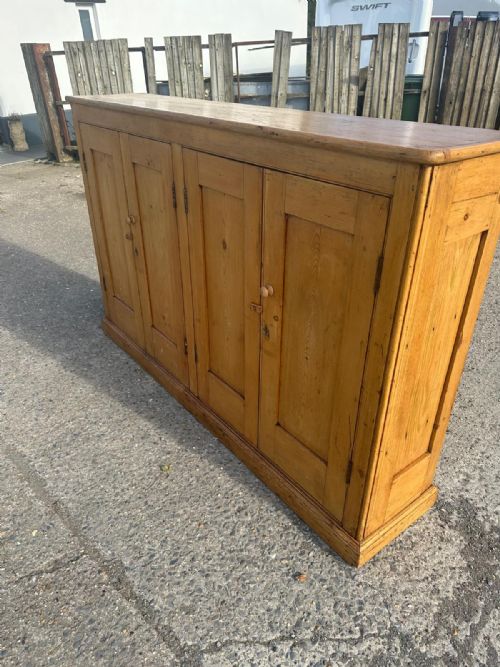 VICTORIAN PINE 4 DOOR OLD SCHOOL CUPBOARD - ADDITIONAL PHOTO 7