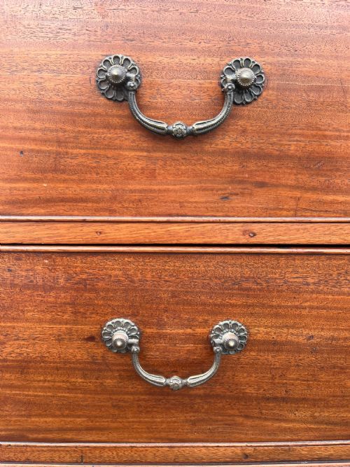 EARLY 19TH CENTURY GEORGIAN MAHOGANY 23 CHEST OF DRAWERS - ADDITIONAL PHOTO 4