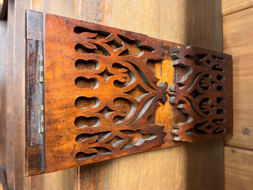 A PAIR OF VICTORIAN GOTHIC MAHOGANY SLIDING BOOKENDS - ADDITIONAL PHOTO 12