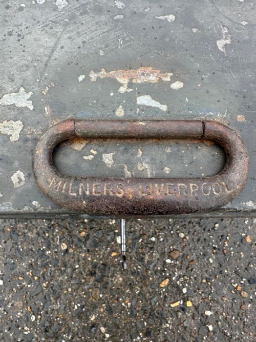 19TH CENTURY MILNERS STRONG BOX SAFE COMPLETE WITH KEY - ADDITIONAL PHOTO 2