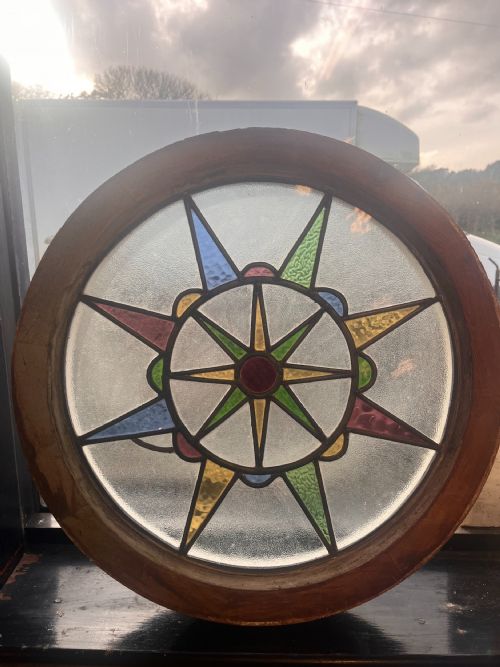 VICTORIAN CIRCULAR STAINED GLASS WINDOW - ADDITIONAL PHOTO 4