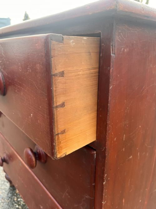 AN ORIGINAL VICTORIAN PAINTED PINE CHEST OF DRAWERS C370 - ADDITIONAL PHOTO 9