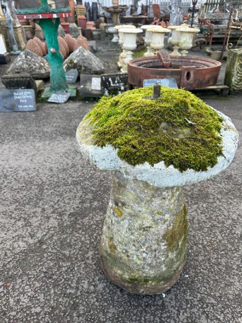 18TH CENTURY SANDSTONE STADDLE STONE - ADDITIONAL PHOTO 3
