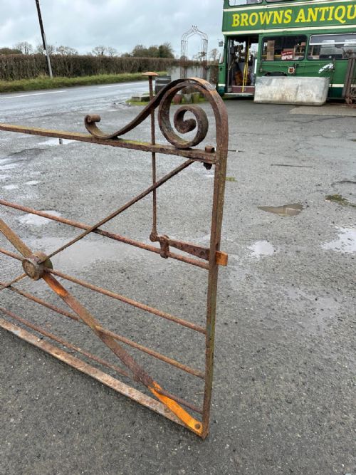19TH CENTURY WROUGHT IRON STRAPWORK ESTATE GATE - ADDITIONAL PHOTO 2