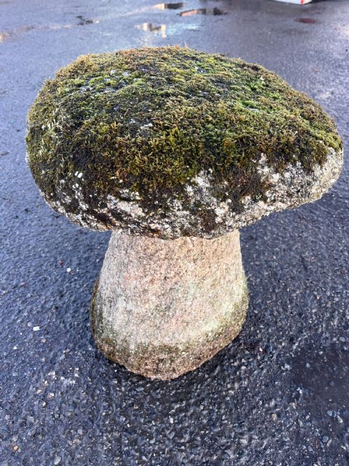18TH CENTURY CORNISH GRANITE STADDLE STONE - ADDITIONAL PHOTO 3