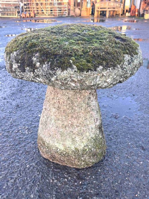 18TH CENTURY CORNISH GRANITE STADDLE STONE - ADDITIONAL PHOTO 4