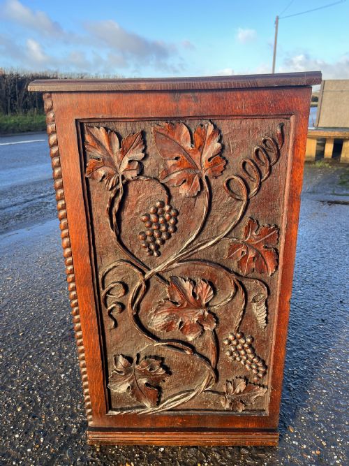 CIRCA 1900 HAND CARVED OAK 23 CHEST OF DRAWERS - ADDITIONAL PHOTO 5