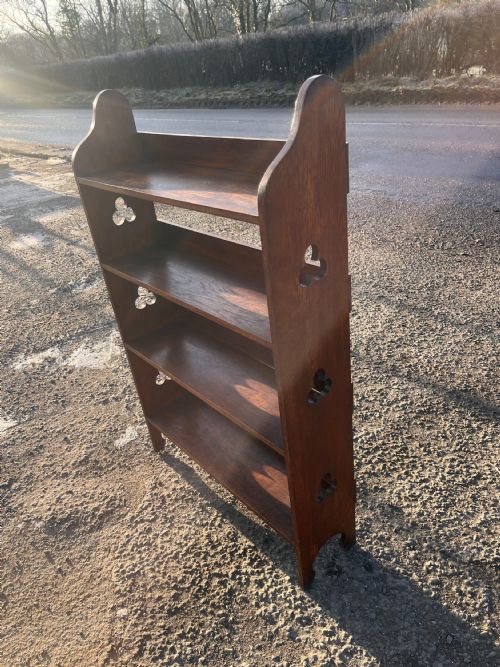 VICTORIAN 1900 OAK OPEN BOOKCASE SIDES DECORATED WITH PIERCED TREFOILS - ADDITIONAL PHOTO 7