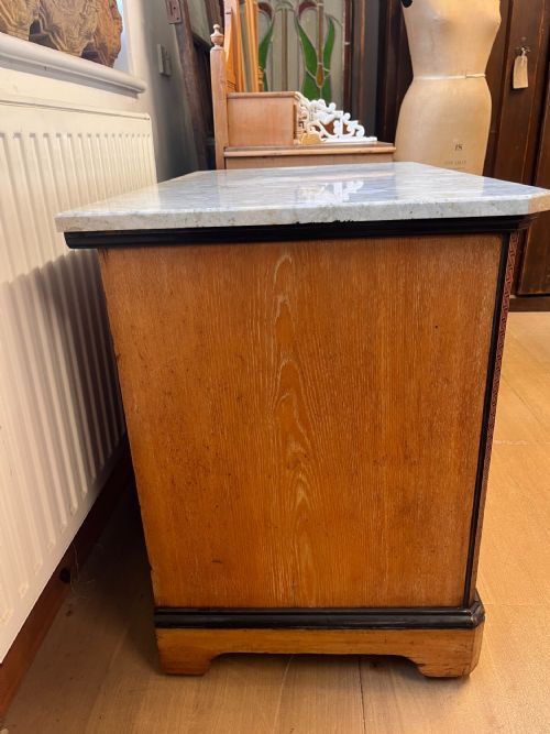 AN ASH AESTHETIC MOVEMENT MARBLE TOP WASHSTAND BY AW TAYLOR SONS WITH PAINTED GEOMETRIC DETAIL - ADDITIONAL PHOTO 2