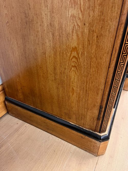 AN ASH AESTHETIC MOVEMENT TRIPLE WARDROBE BY AW TAYLOR SONS WITH PAINTED GEOMETRIC DETAIL - ADDITIONAL PHOTO 5
