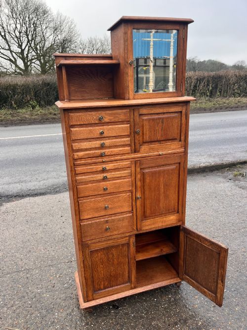 1920S OAK DENTIST MEDICAL CABINET - ADDITIONAL PHOTO 1