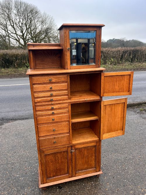 1920S OAK DENTIST MEDICAL CABINET - ADDITIONAL PHOTO 4