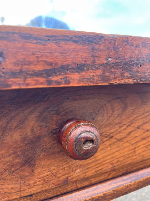 19TH CENTURY OAK SERVING TABLE - ADDITIONAL PHOTO 2