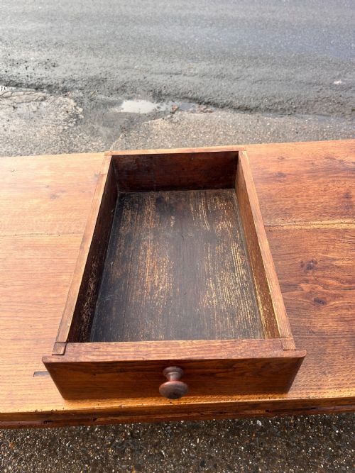 19TH CENTURY OAK SERVING TABLE - ADDITIONAL PHOTO 6