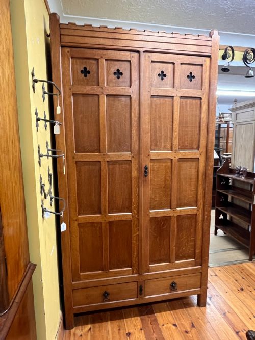 A PAIR OF 19TH CENTURY 18801890 ECCLESIASTICAL OAK CUPBOARDS - ADDITIONAL PHOTO 12
