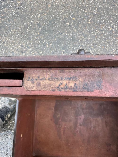 A GEORGIAN CAST IRON STRONG BOX SAFE WITH DECORATIVE KEY - ADDITIONAL PHOTO 1