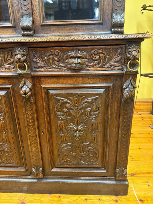 19TH CENTURY VICTORIAN MONUMENTAL CARVED OAK LIBRARY BOOKCASE WITH INTRICATE CARVINGS - ADDITIONAL PHOTO 3