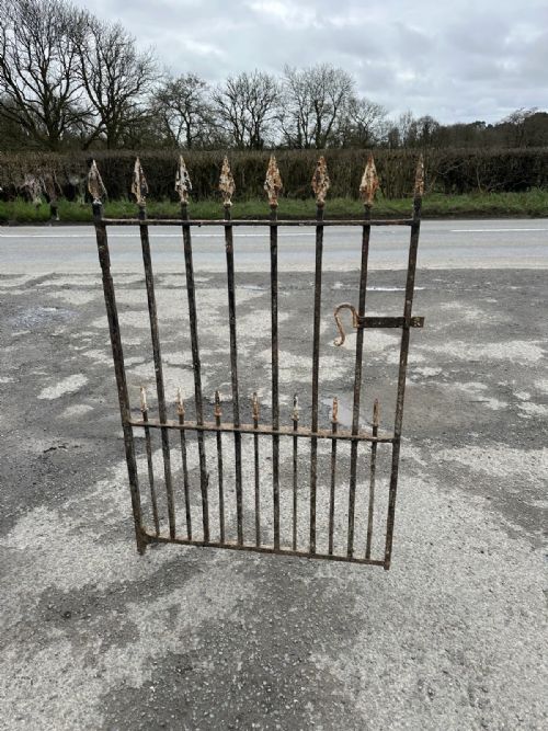 VICTORIAN WROUGHT IRON GARDEN GATE