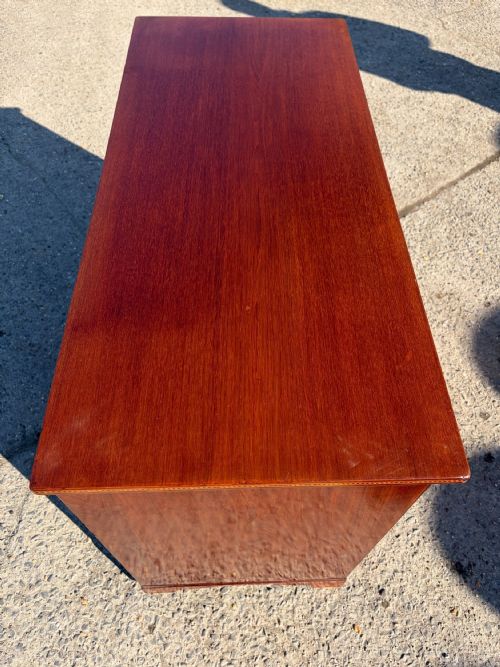 VICTORIAN MAHOGANY CHEST OF DRAWERS - ADDITIONAL PHOTO 2