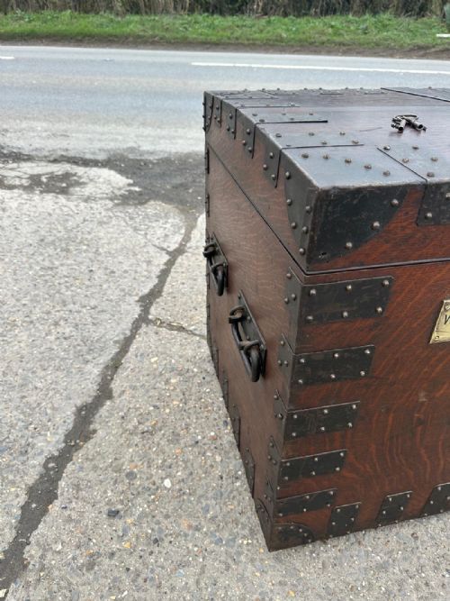 19TH CENTURY OAK METAL BOUND SILVER CHEST - ADDITIONAL PHOTO 9