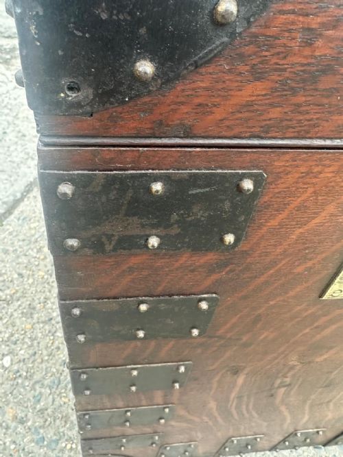 19TH CENTURY OAK METAL BOUND SILVER CHEST - ADDITIONAL PHOTO 16