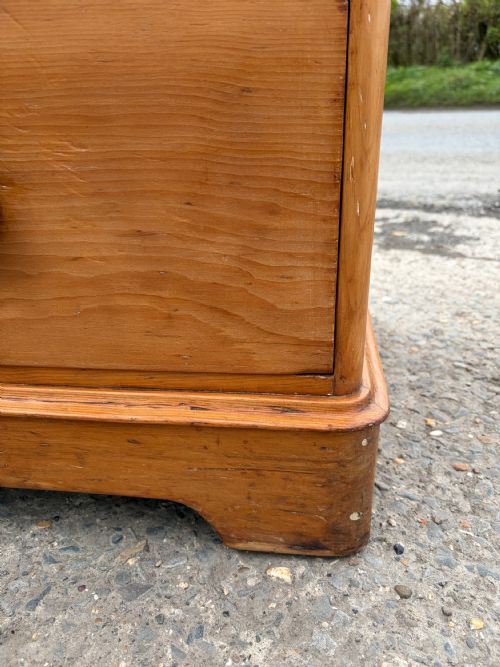 VICTORIAN PINE 2 OVER 3 CHEST OF DRAWERS - ADDITIONAL PHOTO 1