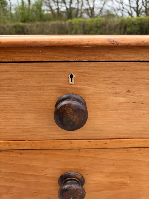 VICTORIAN PINE 2 OVER 3 CHEST OF DRAWERS - ADDITIONAL PHOTO 2