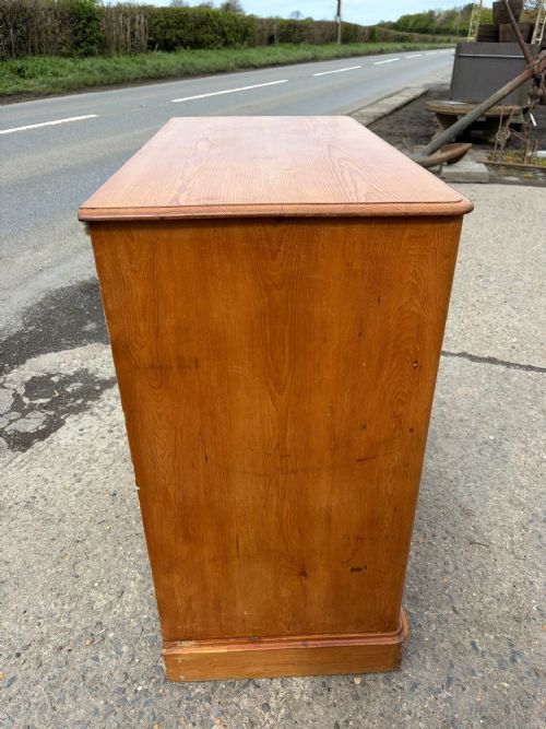 VICTORIAN PINE 2 OVER 3 CHEST OF DRAWERS - ADDITIONAL PHOTO 5