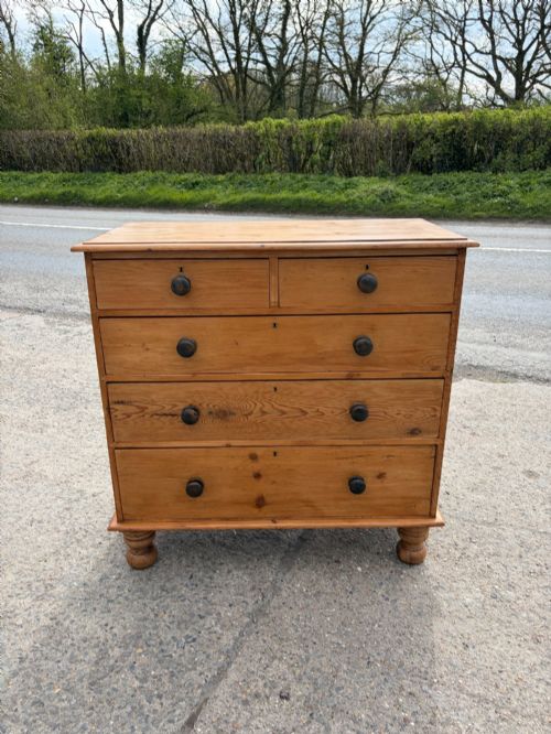 victorian pine 2 over 3 chest of drawers - CATEGORY: ANTIQUE CHEST OF DRAWERS - DATED VICTORIAN