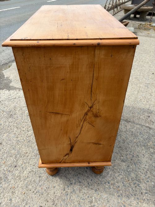 VICTORIAN PINE 2 OVER 3 CHEST OF DRAWERS - ADDITIONAL PHOTO 1