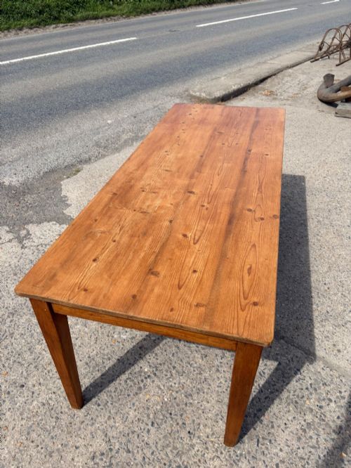 VICTORIAN PINE TABLE WITH SINGLE DRAWER TO FRONT FRIEZE - ADDITIONAL PHOTO 5