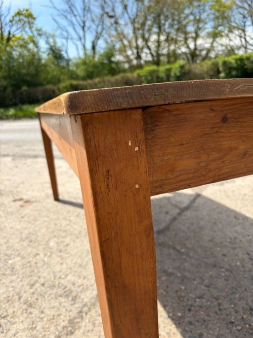 VICTORIAN PINE TABLE WITH SINGLE DRAWER TO FRONT FRIEZE - ADDITIONAL PHOTO 7