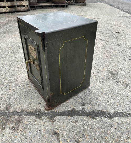 CIRCA 1900 SAFE BY F WHITFIELD CO - ADDITIONAL PHOTO 1