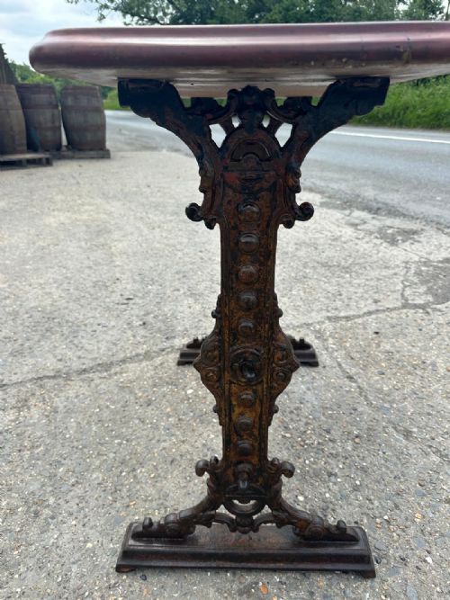VICTORIAN CAST IRON PUB TABLE WITH ORIGINAL MAHOGANY TOP - ADDITIONAL PHOTO 3