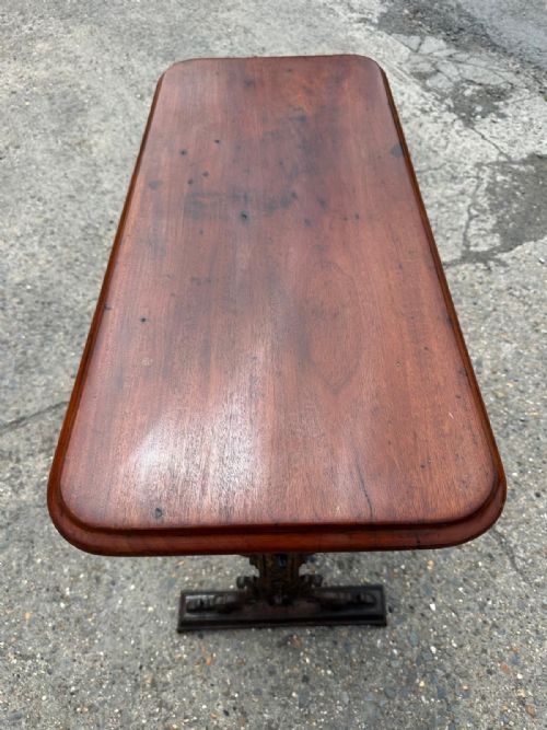 VICTORIAN CAST IRON PUB TABLE WITH ORIGINAL MAHOGANY TOP - ADDITIONAL PHOTO 5