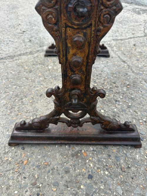 VICTORIAN CAST IRON PUB TABLE WITH ORIGINAL MAHOGANY TOP - ADDITIONAL PHOTO 7
