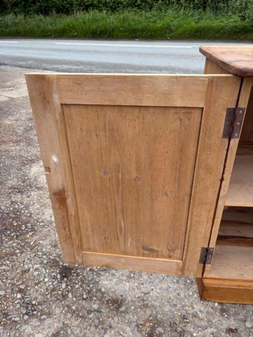 VICTORIAN PINE 2 DOOR CUPBOARD - ADDITIONAL PHOTO 7
