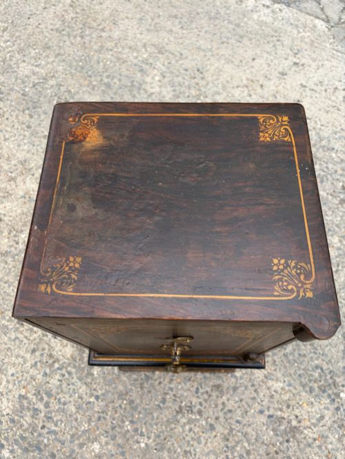 A VICTORIAN PAINTED SAFE BY HOBBS AND CO ON ORIGINAL BASE WITH PAINTED INTERIOR - ADDITIONAL PHOTO 3
