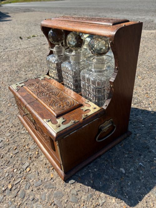 LATE VICTORIAN 18901900 OAK TANTALUS - ADDITIONAL PHOTO 4